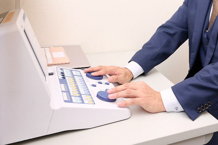 仕事をする様子